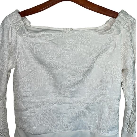 Airlie Santorini White Angelic Lace Bodysuit Extra wide Bell sleeves size Medium - Picture 3 of 9